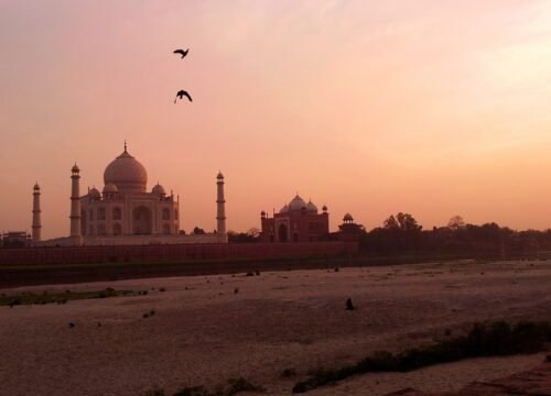 Agra : The Timeless City of the Taj Mahal