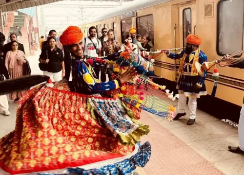 Discover the Enchanting Route of the Palace on Wheels Train
