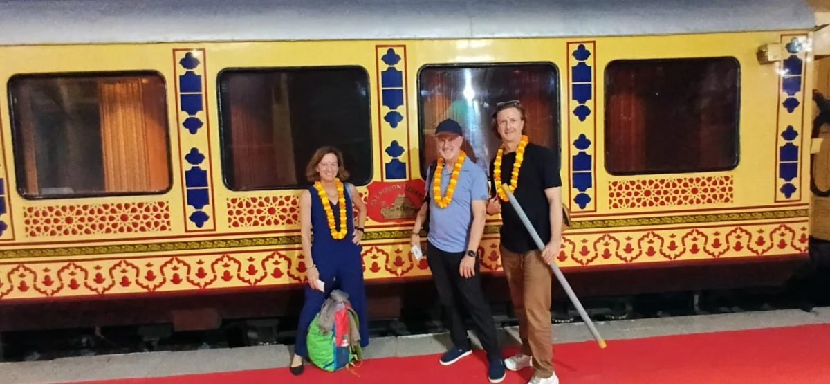 The Art of Appreciation: Tipping in India for the Luxury Traveller