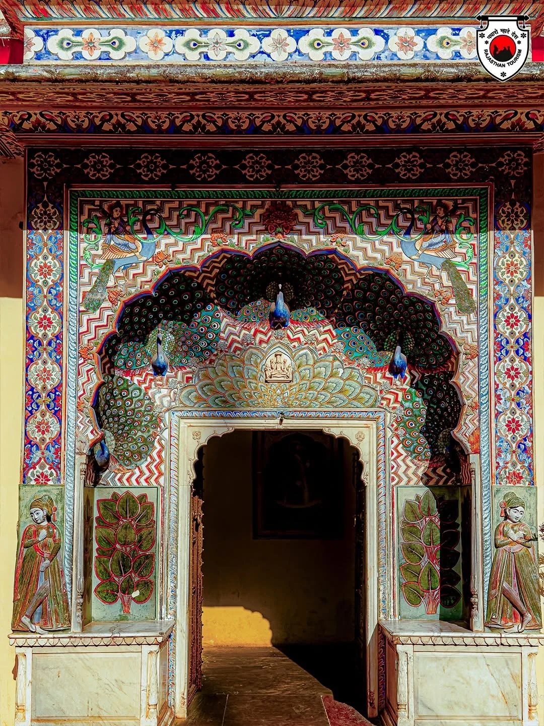 A Royal Odyssey: The Palace on Wheels India Experience for International Travellers in 2026